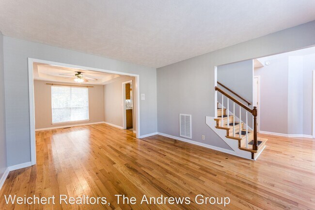 Building Photo - 4 br, 2.5 bath House - 3425 Cobble St