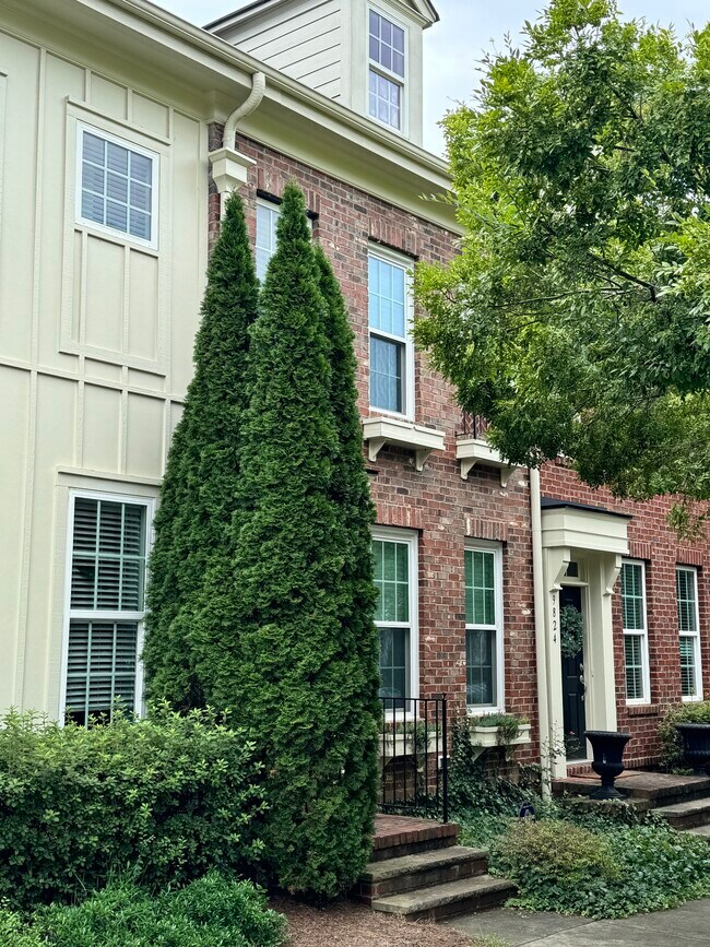 Foto del edificio - 9828 Longstone Ln