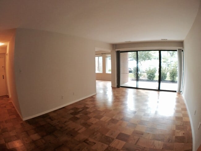 Photo - Large 2BR/1BA condo in gated community. Walking distance to Metro.