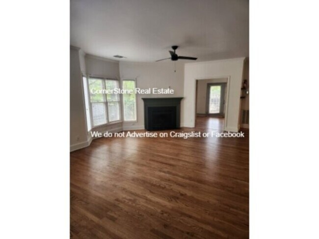 Foto del edificio - 726 Victorian Pl