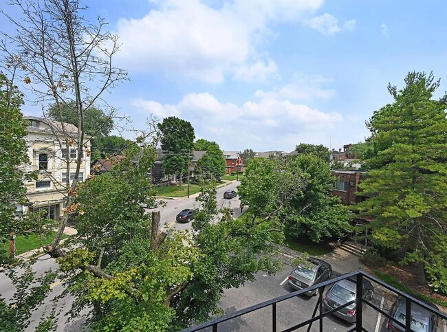 Foto del edificio - 3315 Jefferson Ave