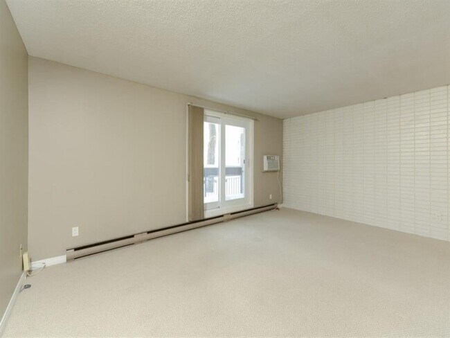 Photo du bâtiment - 1000 Markham Rd