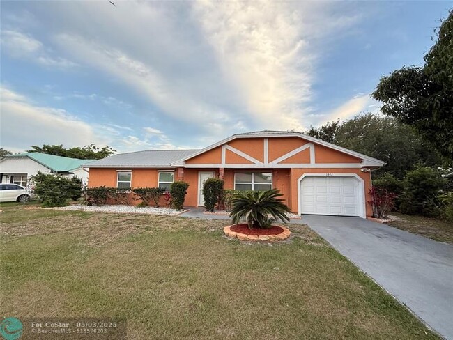 Foto del edificio - 1922 SE West Dunbrooke Cir