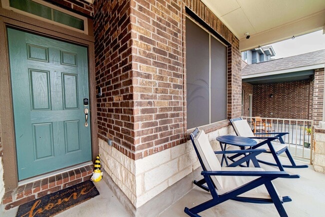 Building Photo - 614 Puerta del Sol Dr