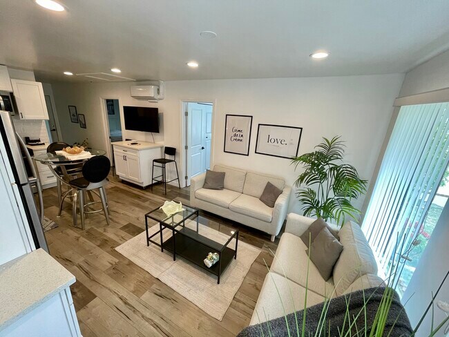 Foto del edificio - 23203 Ingomar St
