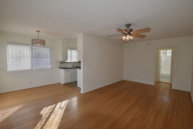 Foto del edificio - 5915 Fair Ave