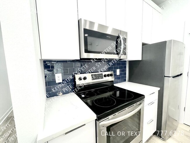 Foto del edificio - 3B/3BA Modern Townhouse in Ybor Area