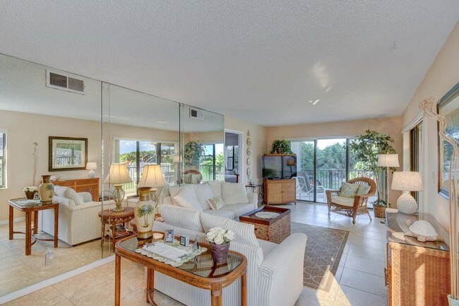 Building Photo - 9400 S Ocean Dr
