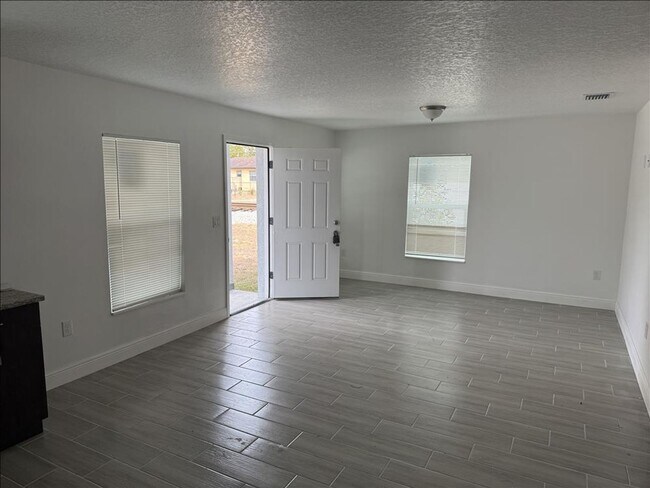 Building Photo - New Home For Rent