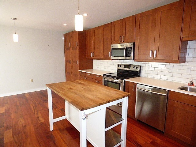 Building Photo - German Village area Condo