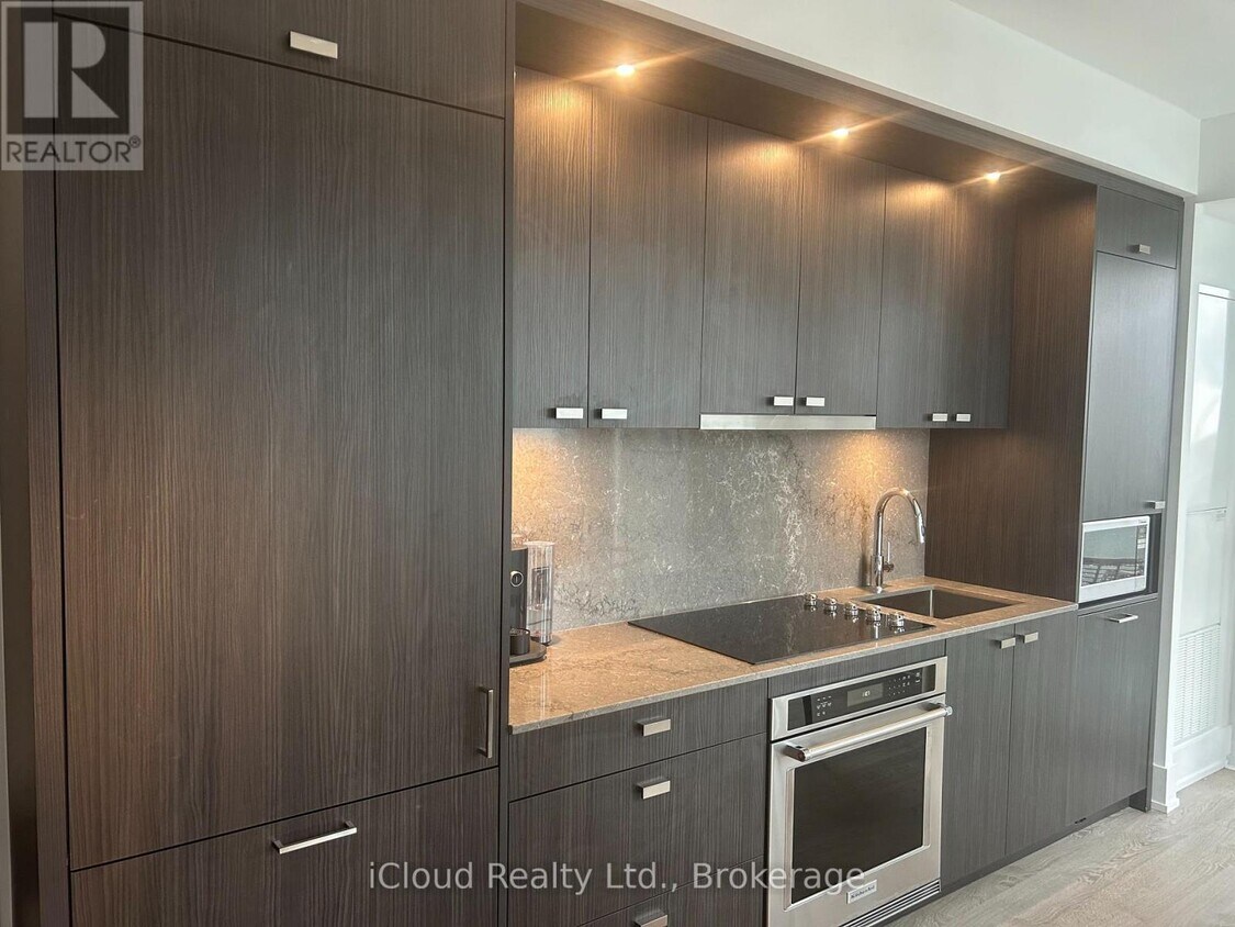 Photo du bâtiment - 480 Front St W