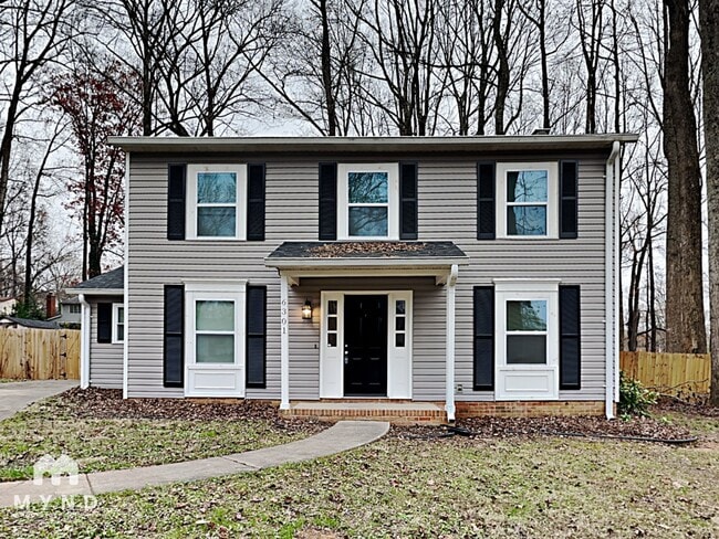 Building Photo - 6301 Ivory Palm Dr