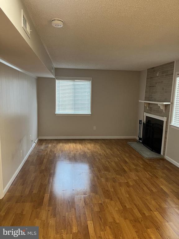 Foto del edificio - 1504 Walden Ct