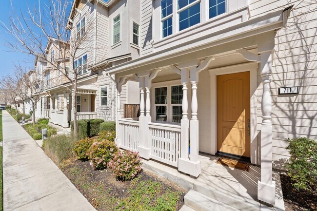 Building Photo - 711 Cannery Pl