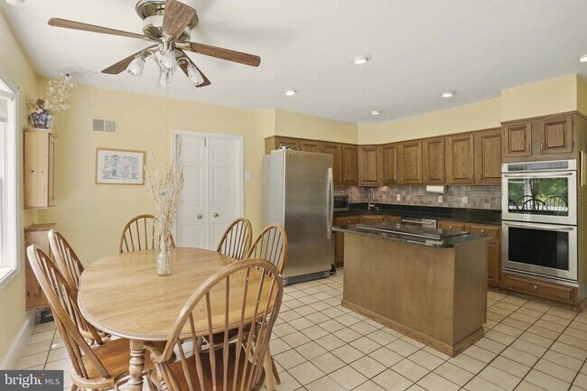 Foto del edificio - 6578 Guilford Rd
