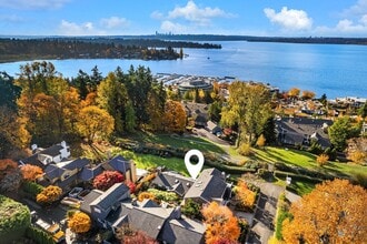 Building Photo - 10321 NE 55th St