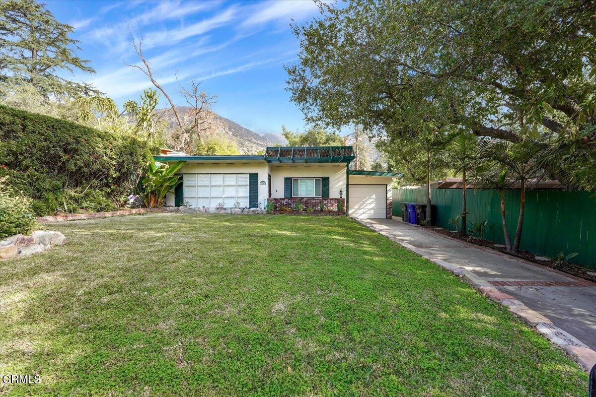 Foto principal - 3246 Mount Curve Ave