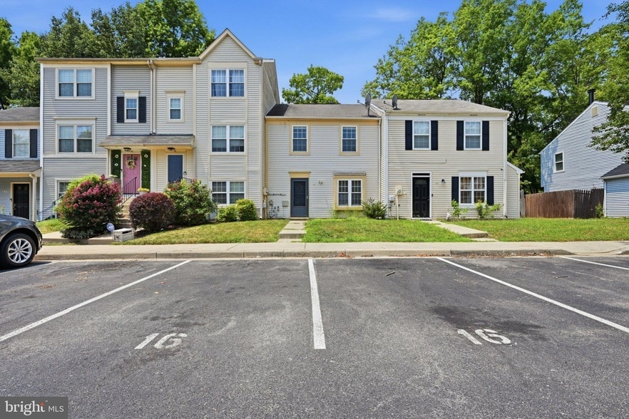 Photo - 16 Meadowside Court Unit