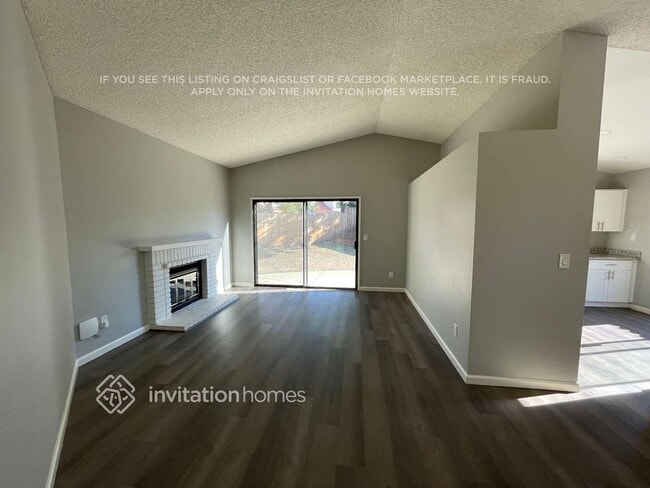 Building Photo - 2241 Pinenut Ct