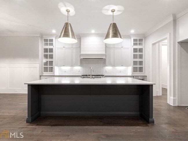 Foto del edificio - 3610 Old Ivy Ln NE