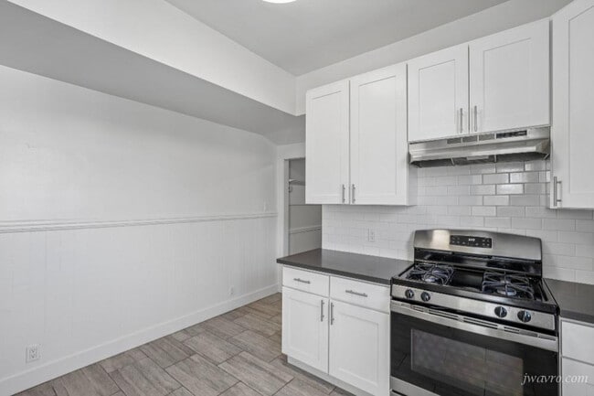 Photo - 629 Capp St Apartment