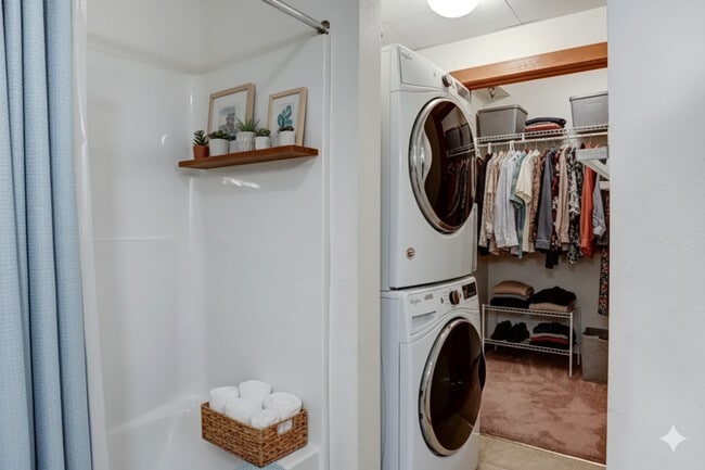 Bathroom - Moline High School Lofts