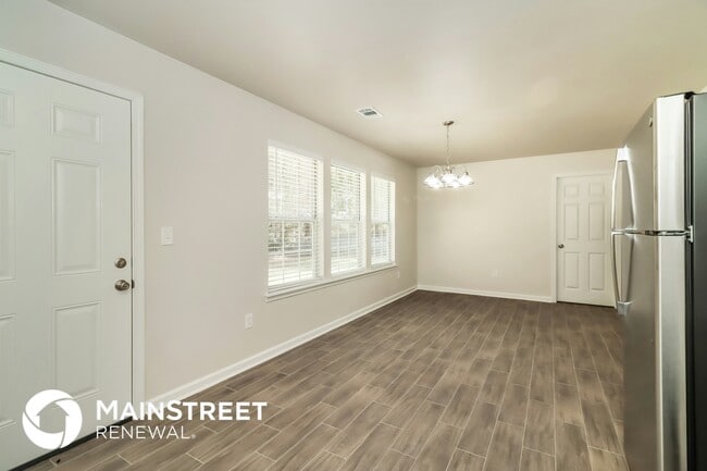 Foto del edificio - 7073 Stonecreek Dr