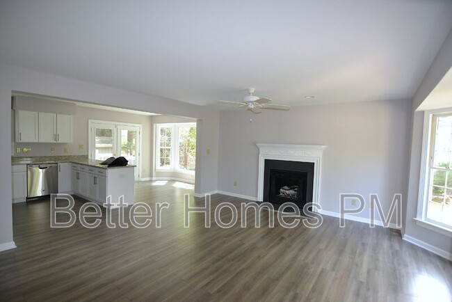 Foto del edificio - 4712 Knightsbridge Way