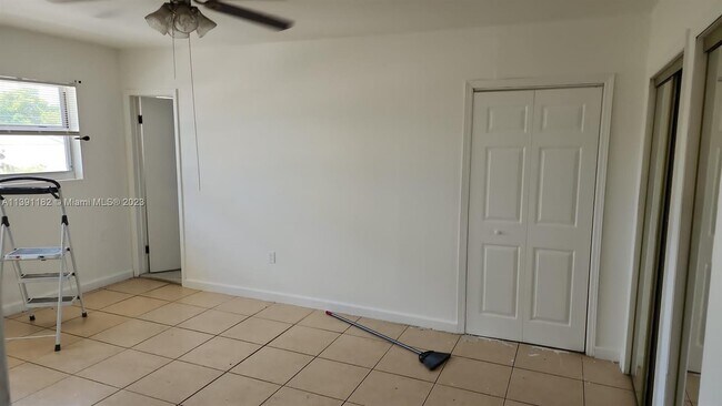 Foto del edificio - 11930 NE 19th Dr