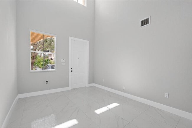 Foto del edificio - 981 SW 149th Ct