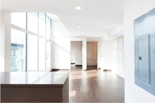 Building Photo - 11 Dorchester St