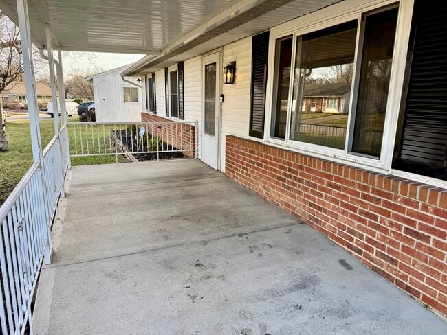 Foto del edificio - 4161 Grayfriars Ln