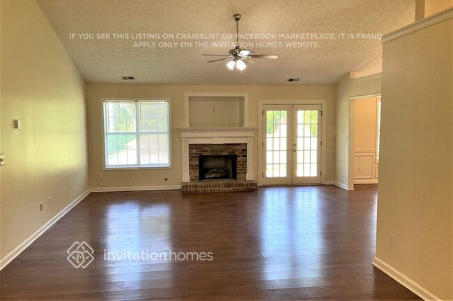 Foto del edificio - 1429 Fall River Dr