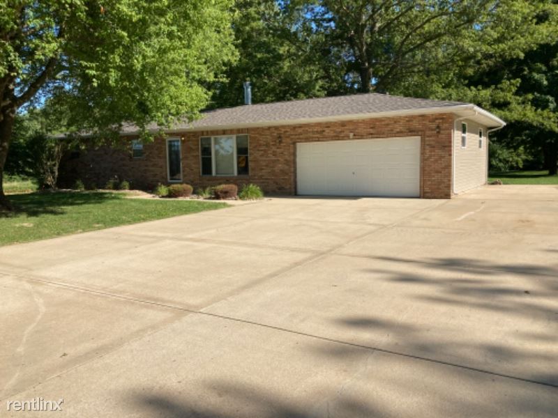 Primary Photo - 3 br, 1 bath House - 8878 Country Lane