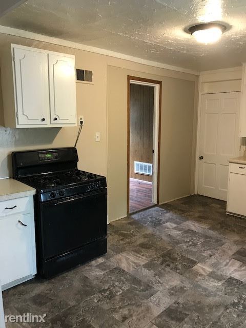 Foto del edificio - 3 br, 1 bath House - 1270 Flower Ave