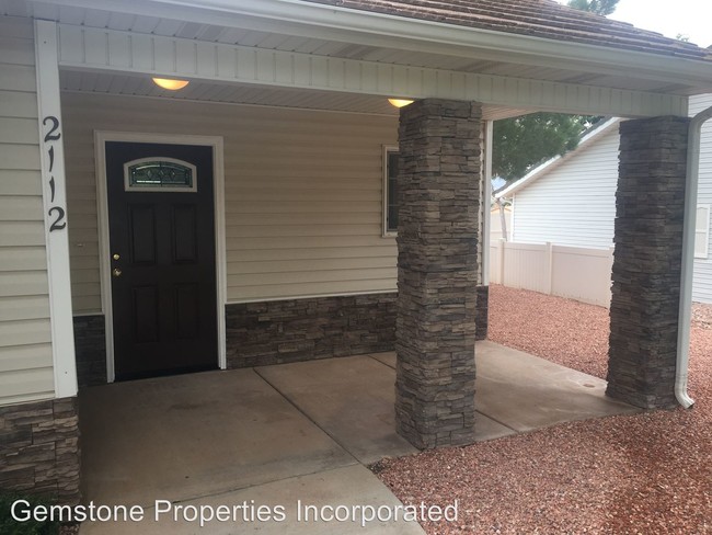 Building Photo - 2112 W 200 S