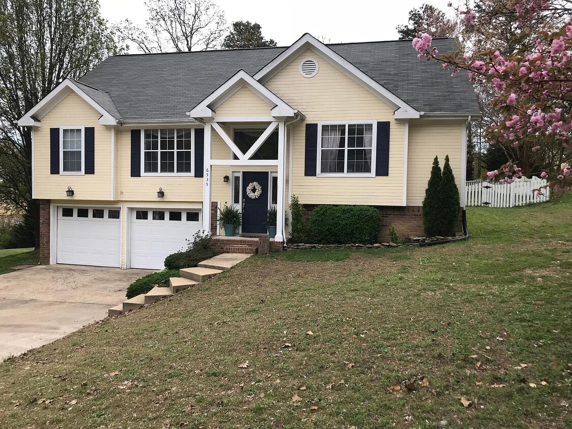 6535 Olde Ferry Landing, Harrison, TN 37341 House for Rent in