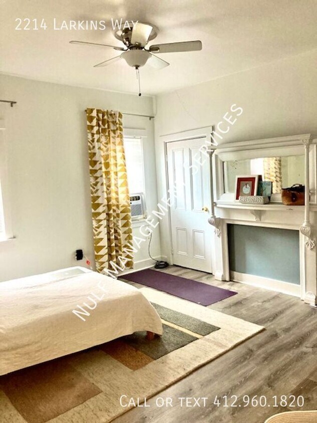 Photo - 2214 Larkins Way-
