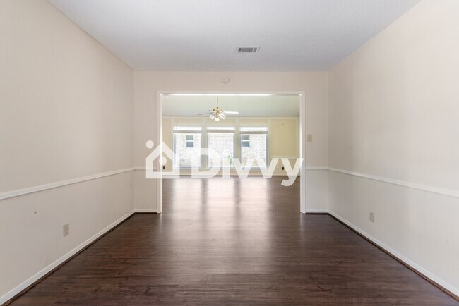 Foto del edificio - 2406 Deasa Dr, Spring, TX 77373, USA