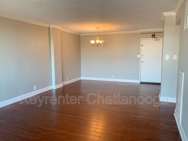 Foto del edificio - 1131 Stringers Ridge Rd