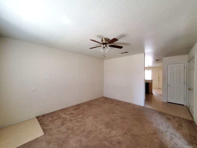 Building Photo - 3308 Hereford Ln