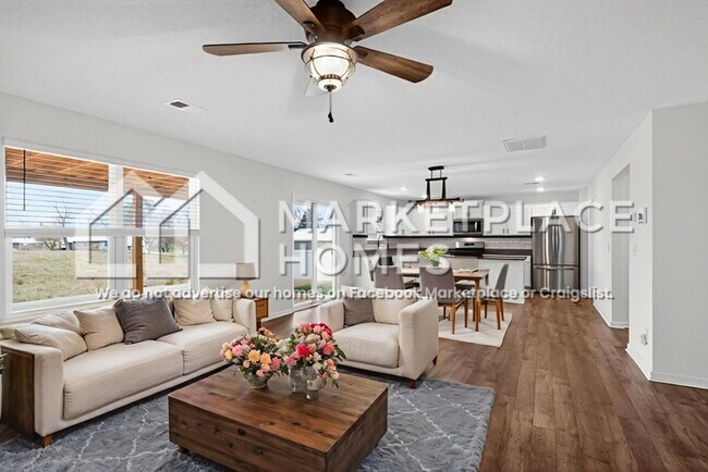 Foto del edificio - 1067 Evan Ct