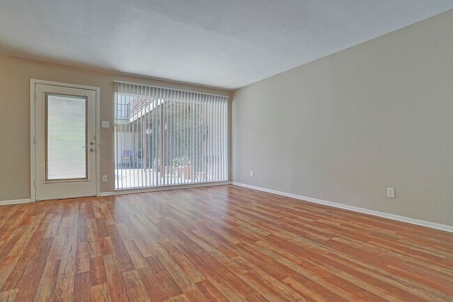 Foto del edificio - 229 Westmoreland St