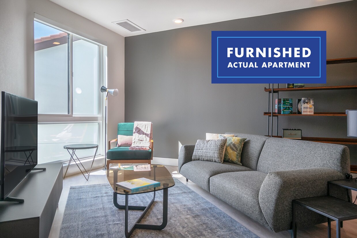 Foto principal - 520 E Weddell Dr
