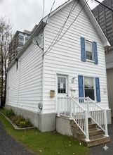 Building Photo - 37 Adeline St