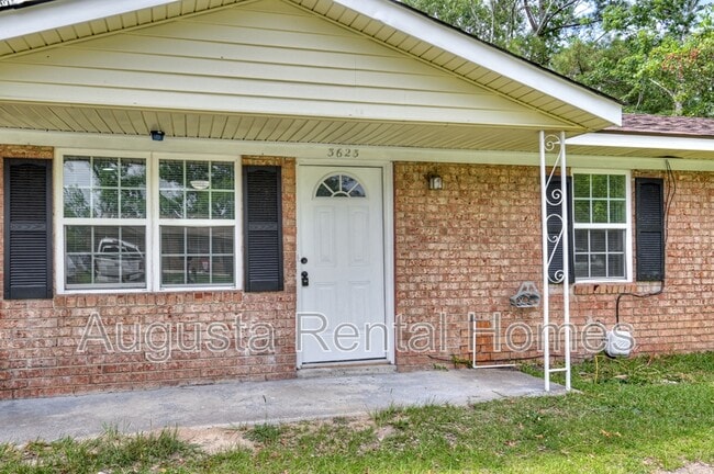 Building Photo - 3623 Columbine Dr