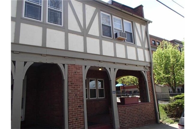 Photo - 5642 Solway St (Pittsburgh, PA) Townhome