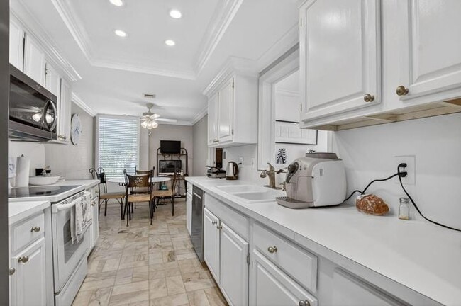 Building Photo - 19927 Boca W Dr