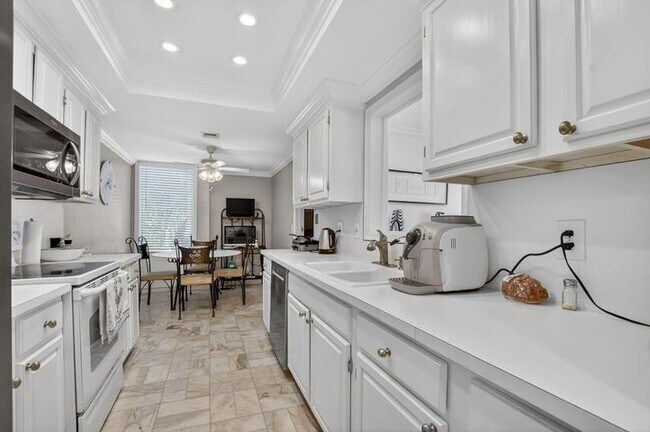 Foto del edificio - 19927 Boca W Dr