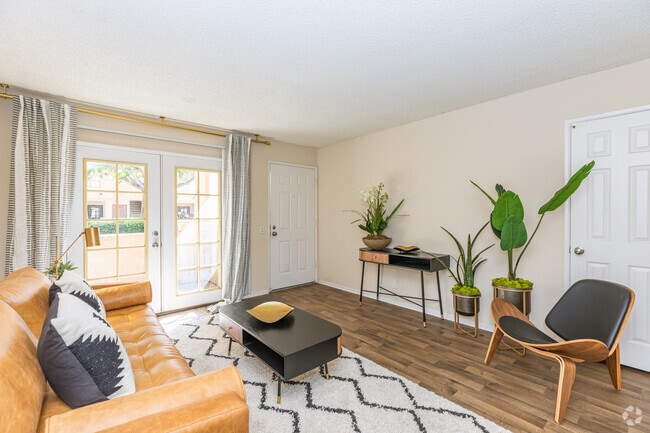 1BR, 1BA - 700SF - La Jolla Nobel